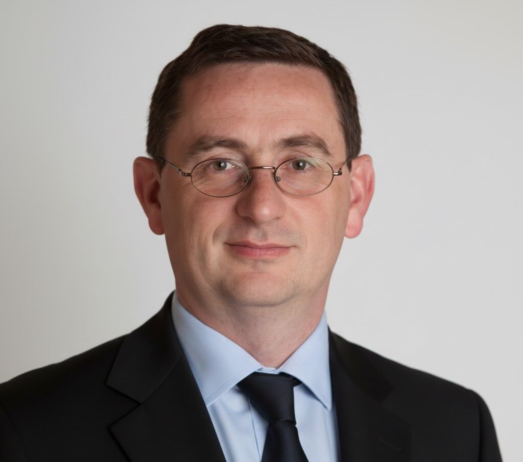 Simon Thomas Brett